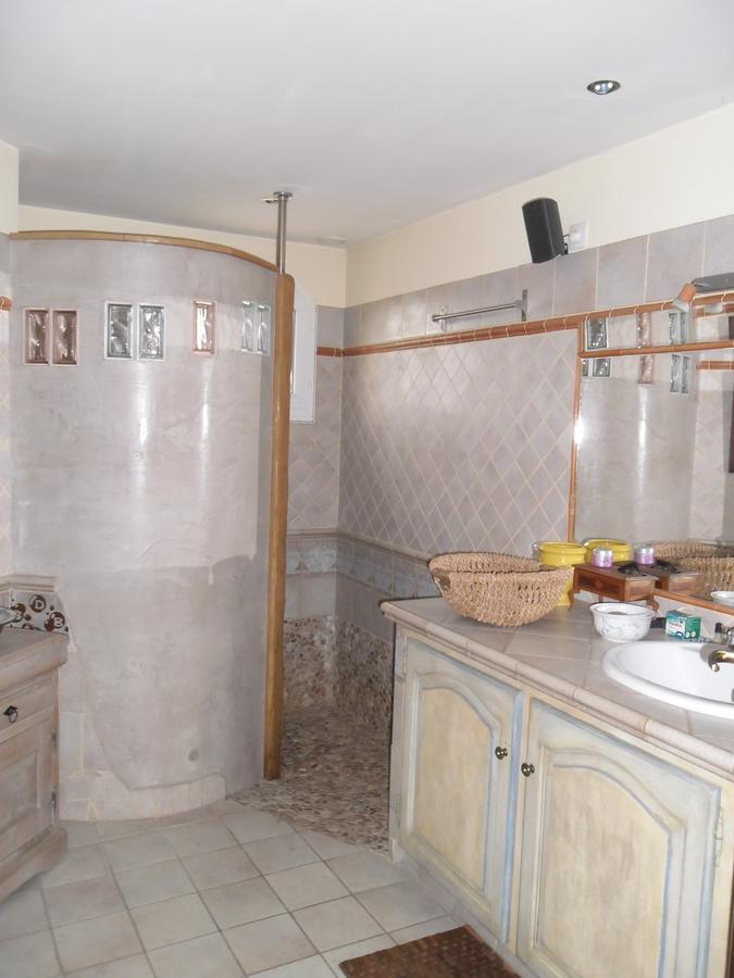 Maison De Campagne เวซง-ลา-โรแมน ภายนอก รูปภาพ